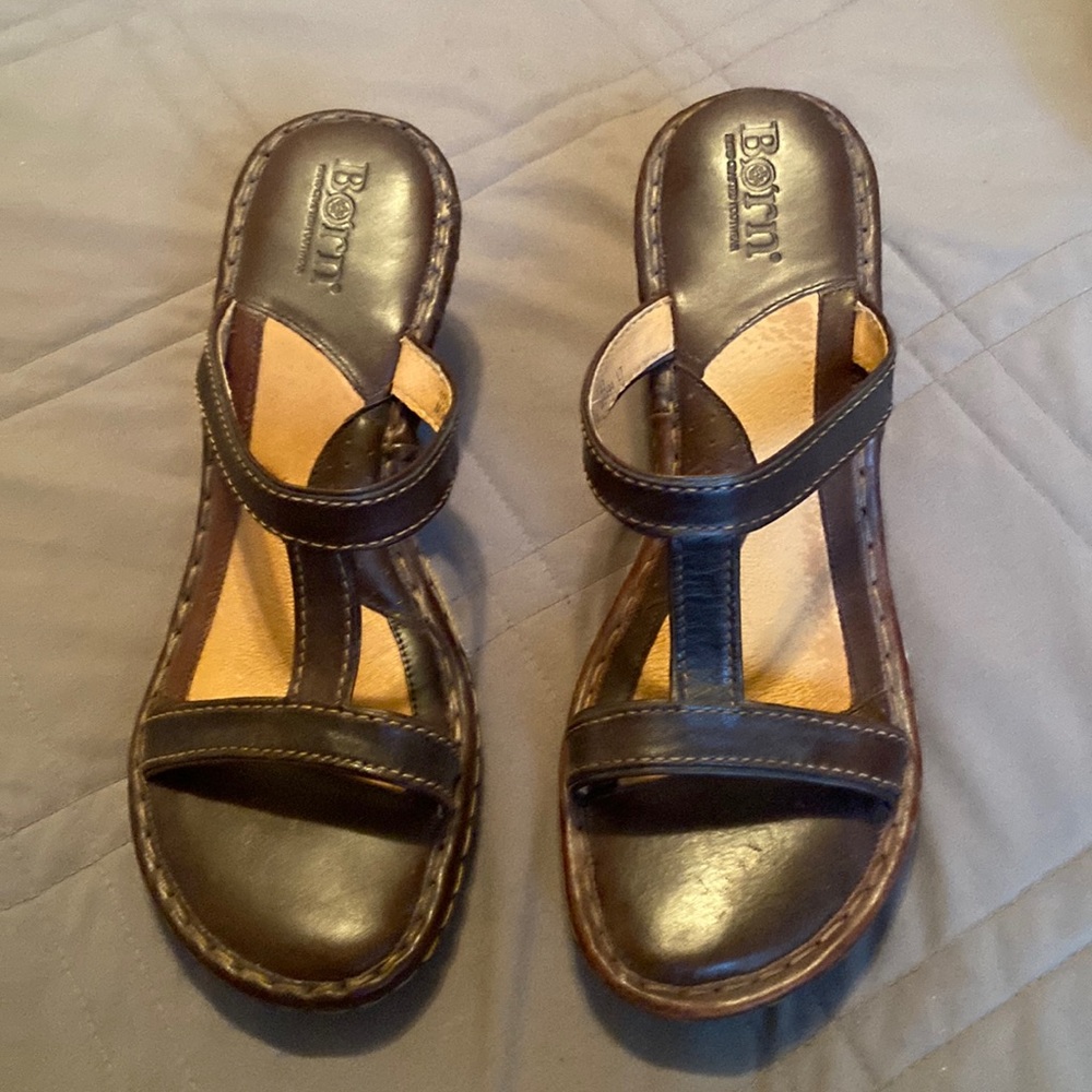 Born sandals with heel